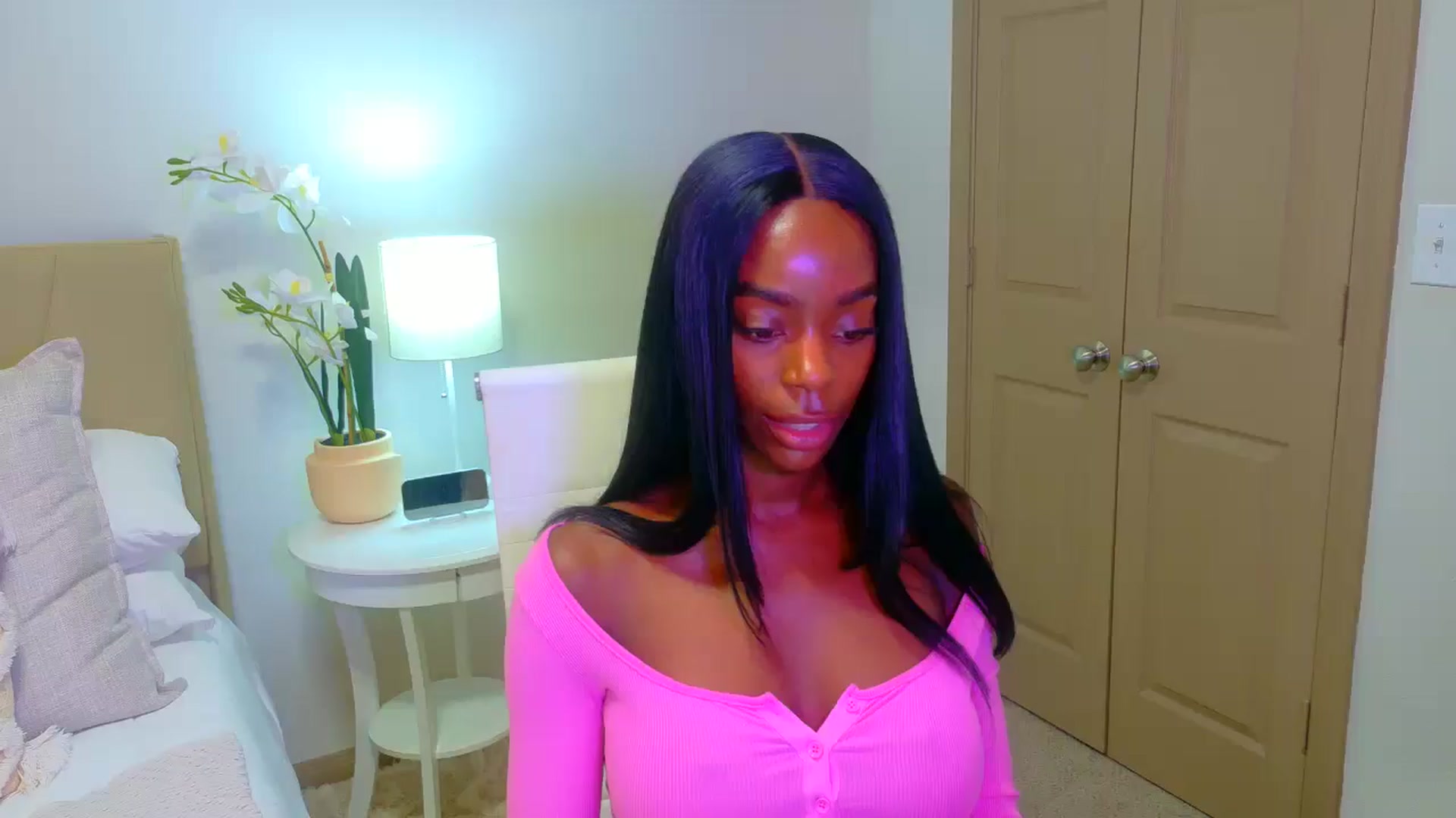 Gallery image thumbnail from Zadira's myfreecams stream on, 01/10/2025, 14:05 image 13 of 20