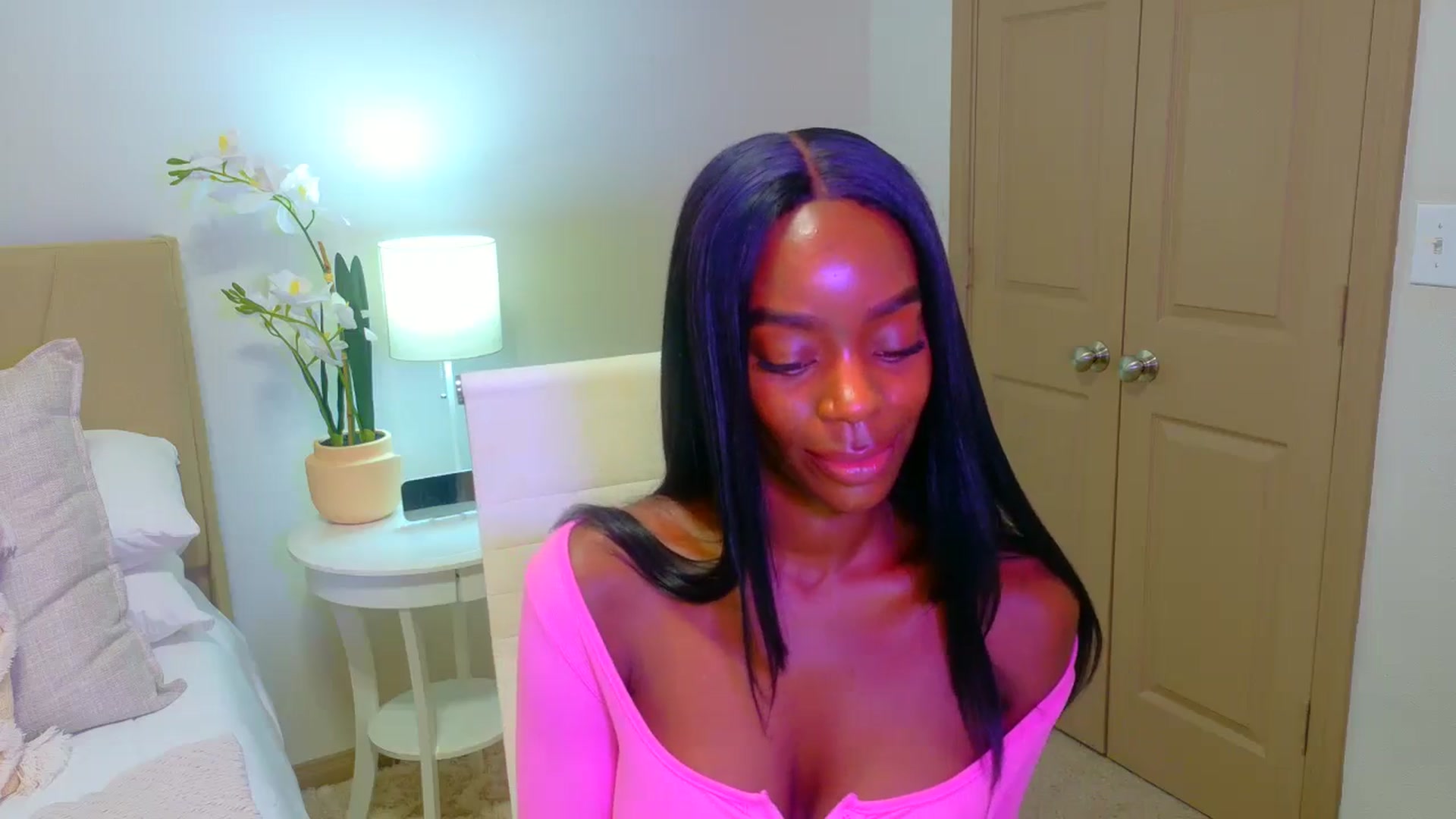 Gallery image thumbnail from Zadira's myfreecams stream on, 01/10/2025, 14:05 image 11 of 20