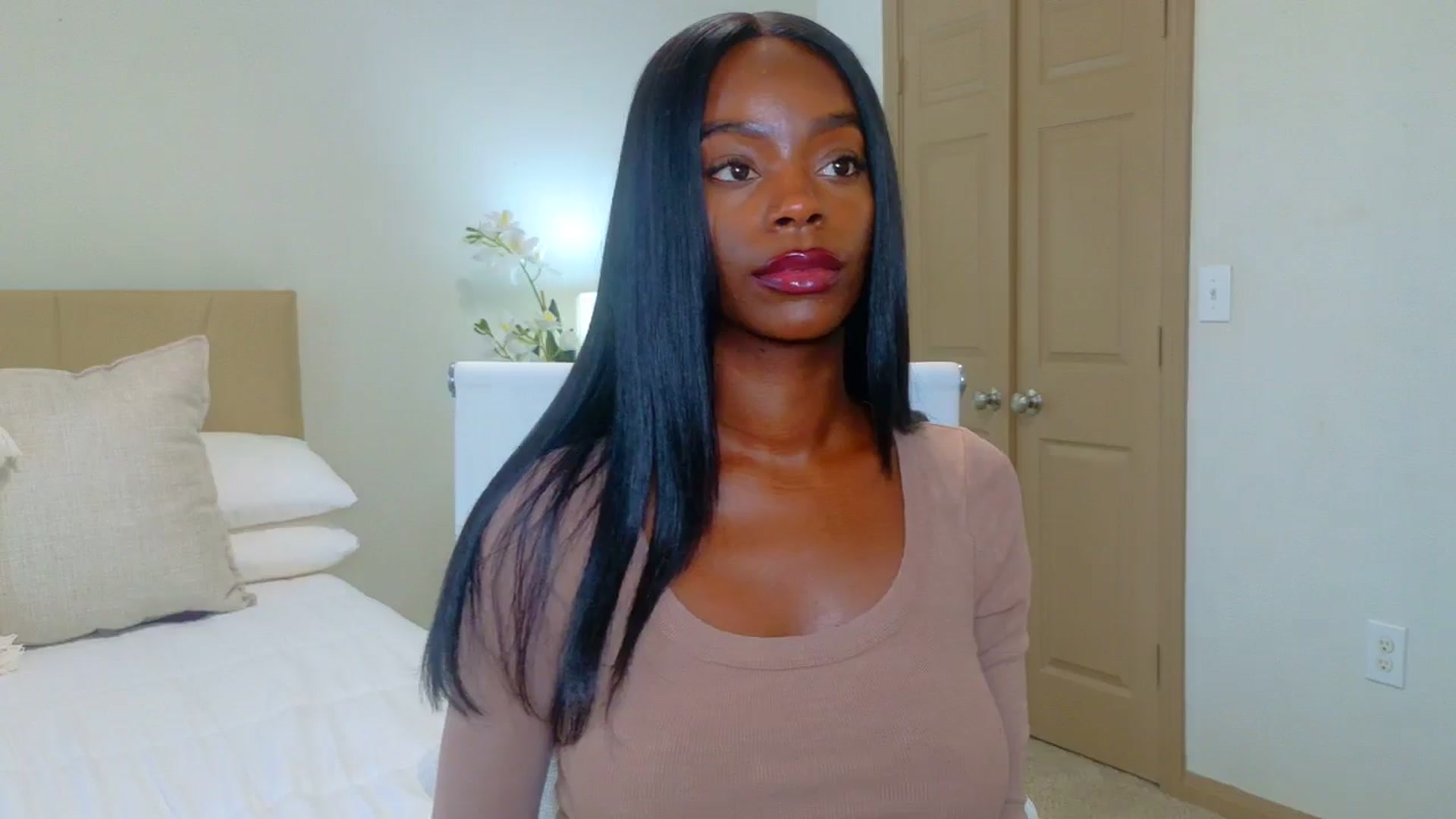 Gallery image thumbnail from Zadira's myfreecams stream on, 01/17/2025, 14:50 image 6 of 20