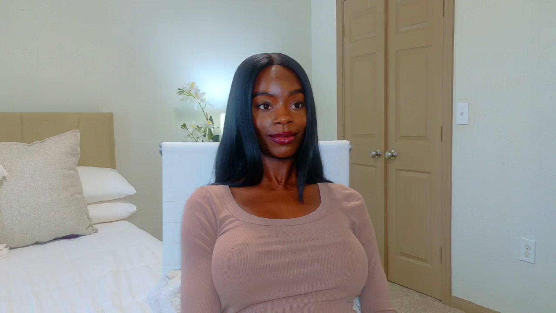 Gallery image thumbnail from Zadira's myfreecams stream on, 01/17/2025, 14:50 image 17 of 20