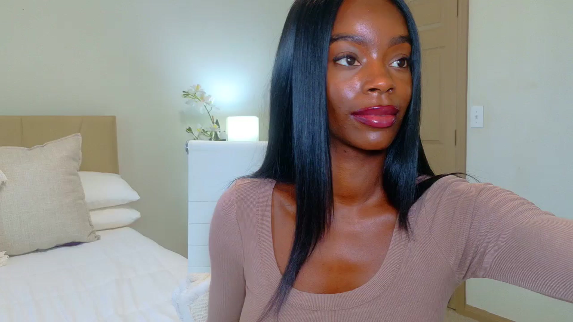Gallery image thumbnail from Zadira's myfreecams stream on, 01/17/2025, 14:50 image 20 of 20