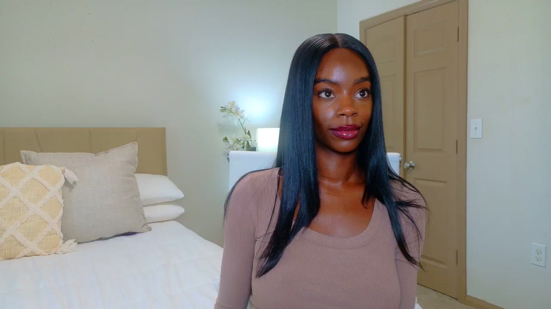 Gallery image thumbnail from Zadira's myfreecams stream on, 01/17/2025, 14:50 image 3 of 20