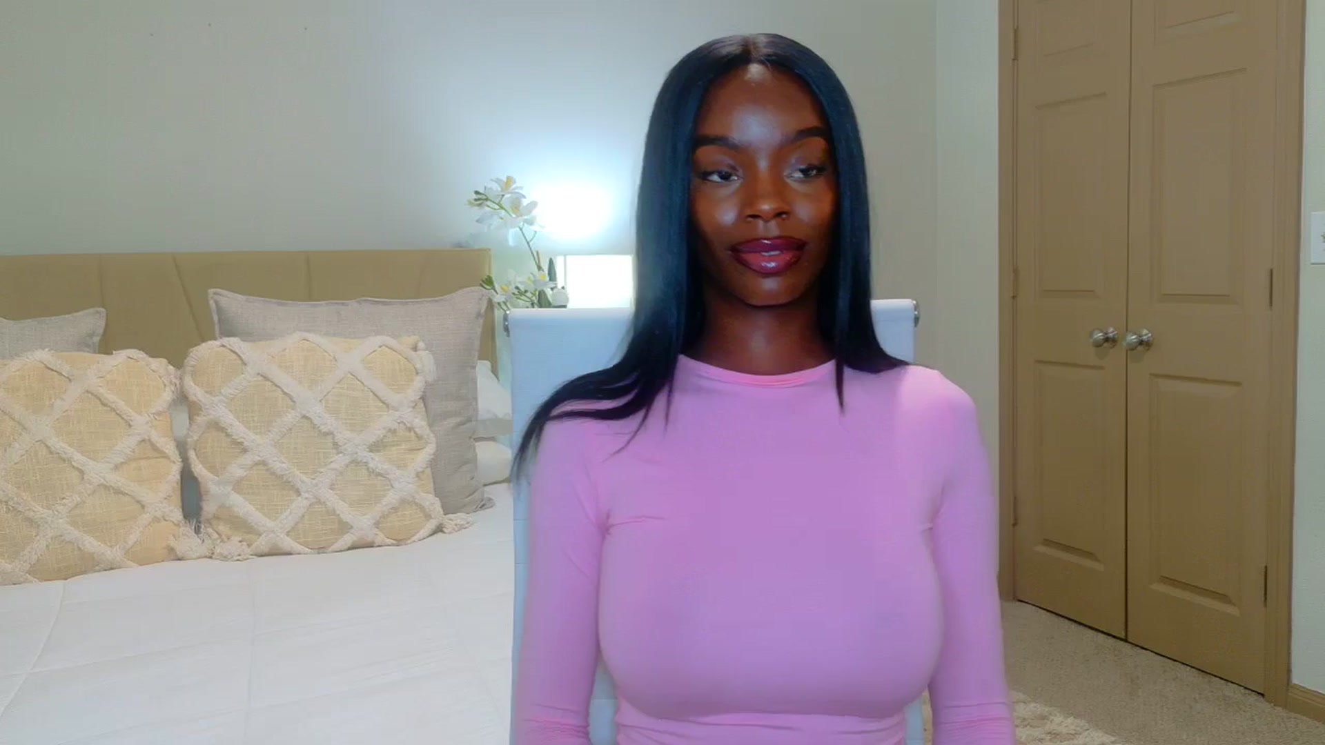 Gallery image thumbnail from Zadira's myfreecams stream on, 01/19/2025, 12:28 image 19 of 20