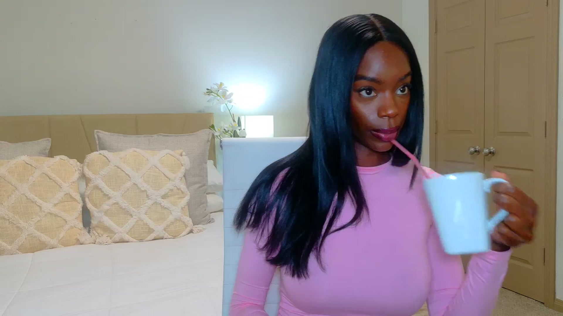 Gallery image thumbnail from Zadira's myfreecams stream on, 01/19/2025, 12:28 image 4 of 20