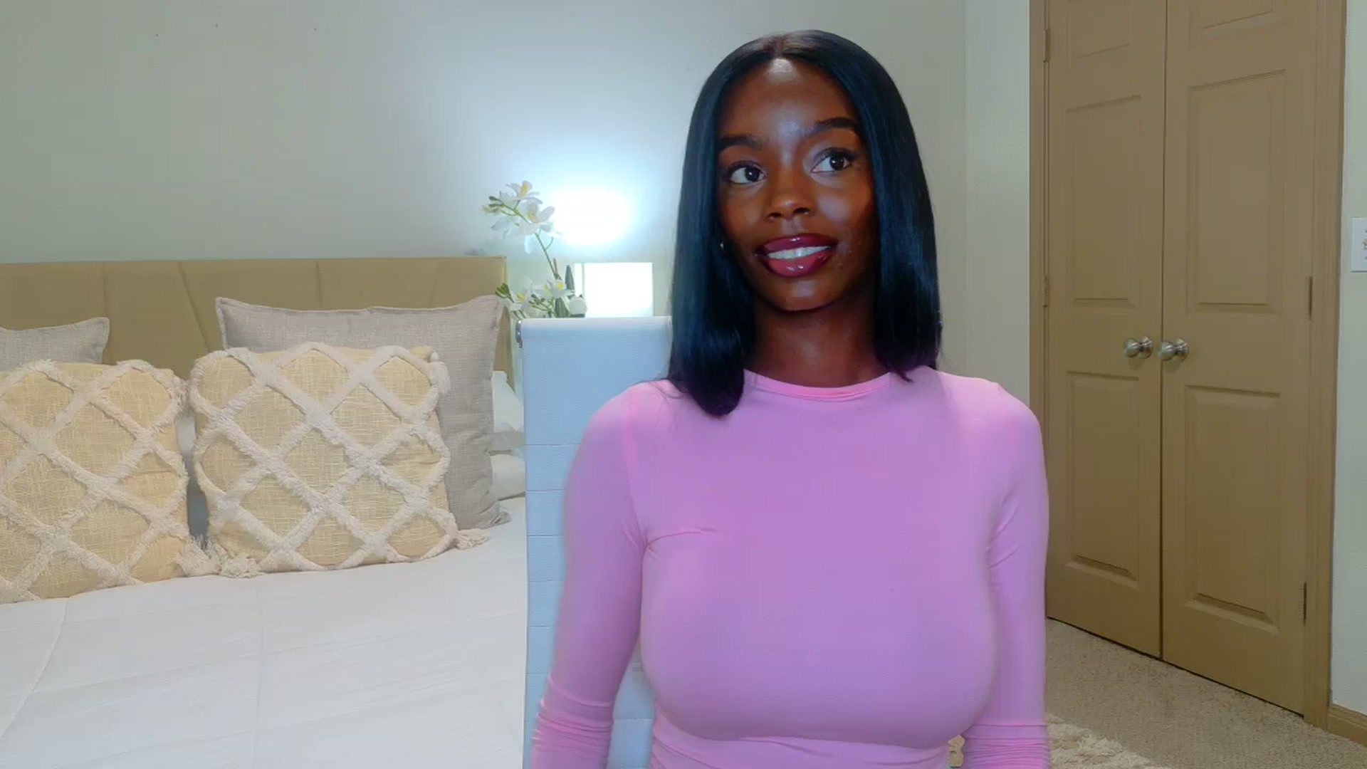 Gallery image thumbnail from Zadira's myfreecams stream on, 01/19/2025, 12:28 image 15 of 20