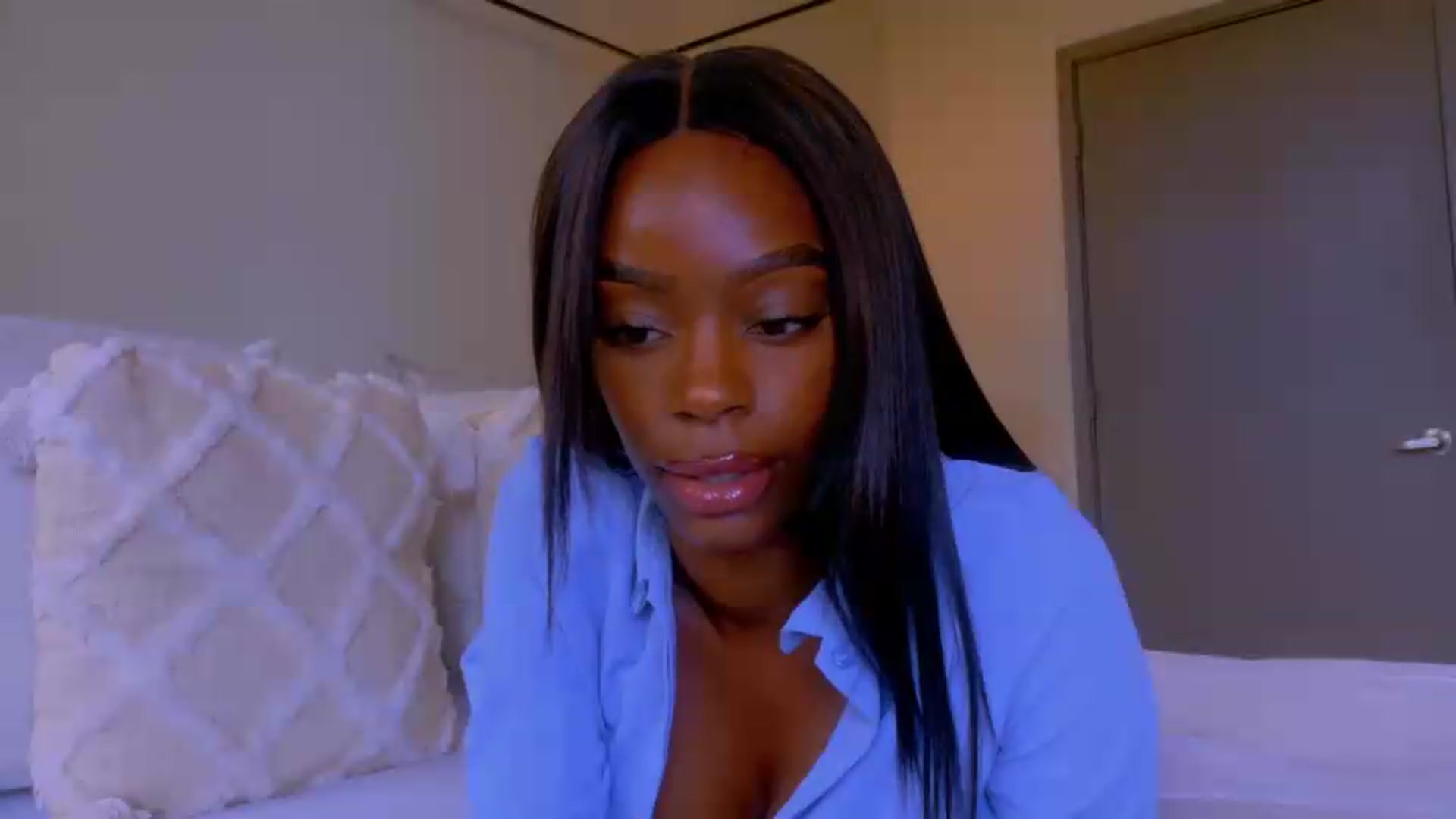 Gallery image thumbnail from Zadira's myfreecams stream on, 06/11/2026, 19:08 image 14 of 20