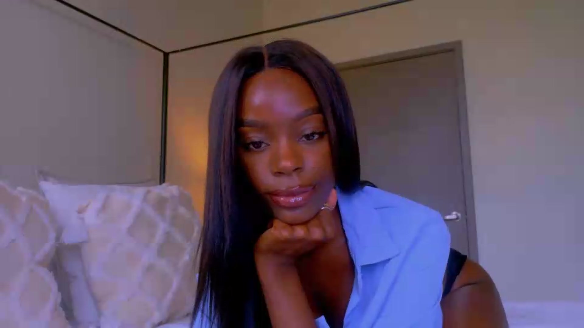 Gallery image thumbnail from Zadira's myfreecams stream on, 06/11/2026, 21:27 image 10 of 20