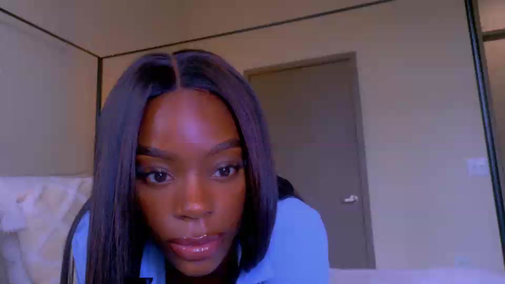 Gallery image thumbnail from Zadira's myfreecams stream on, 06/11/2026, 21:27 image 15 of 20