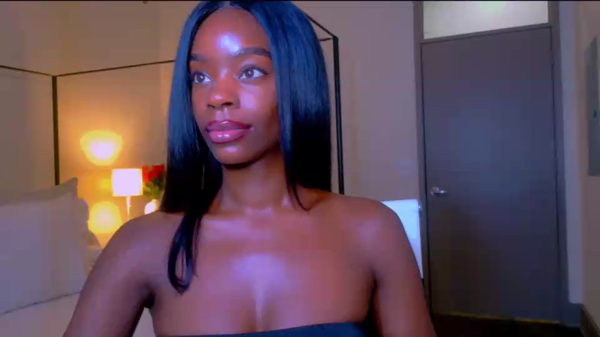 Gallery image thumbnail from Zadira's myfreecams stream on, 06/19/2026, 02:21 image 15 of 20