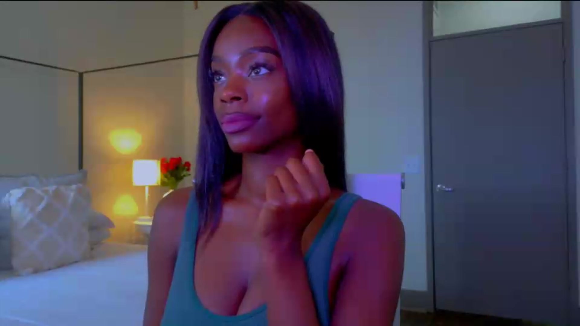 Gallery image thumbnail from Zadira's myfreecams stream on, 06/19/2026, 17:38 image 17 of 20