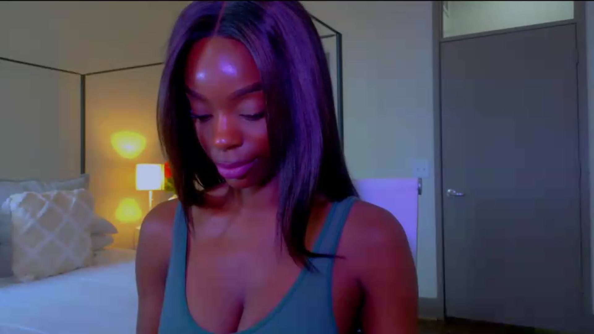 Gallery image thumbnail from Zadira's myfreecams stream on, 06/19/2026, 17:38 image 10 of 20