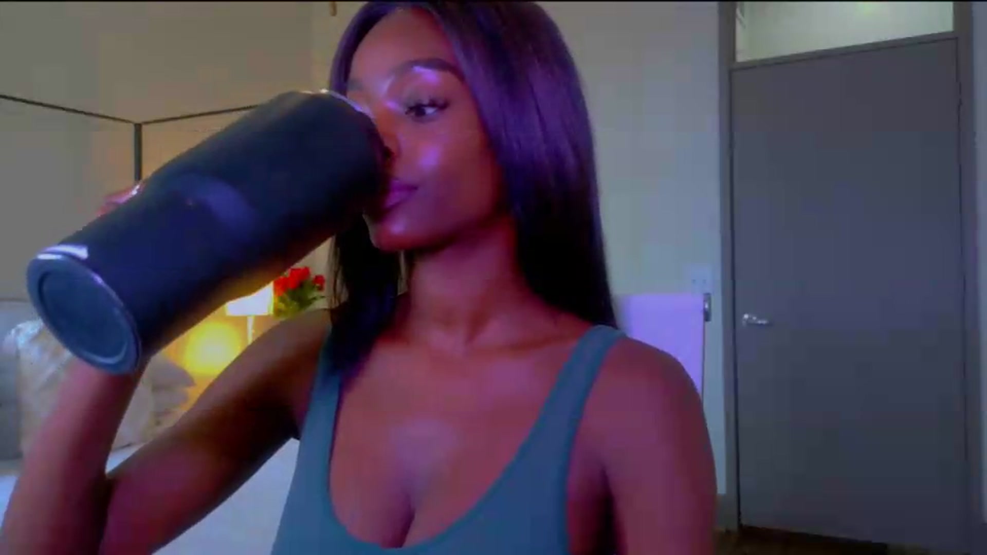 Gallery image thumbnail from Zadira's myfreecams stream on, 06/19/2026, 17:38 image 8 of 20