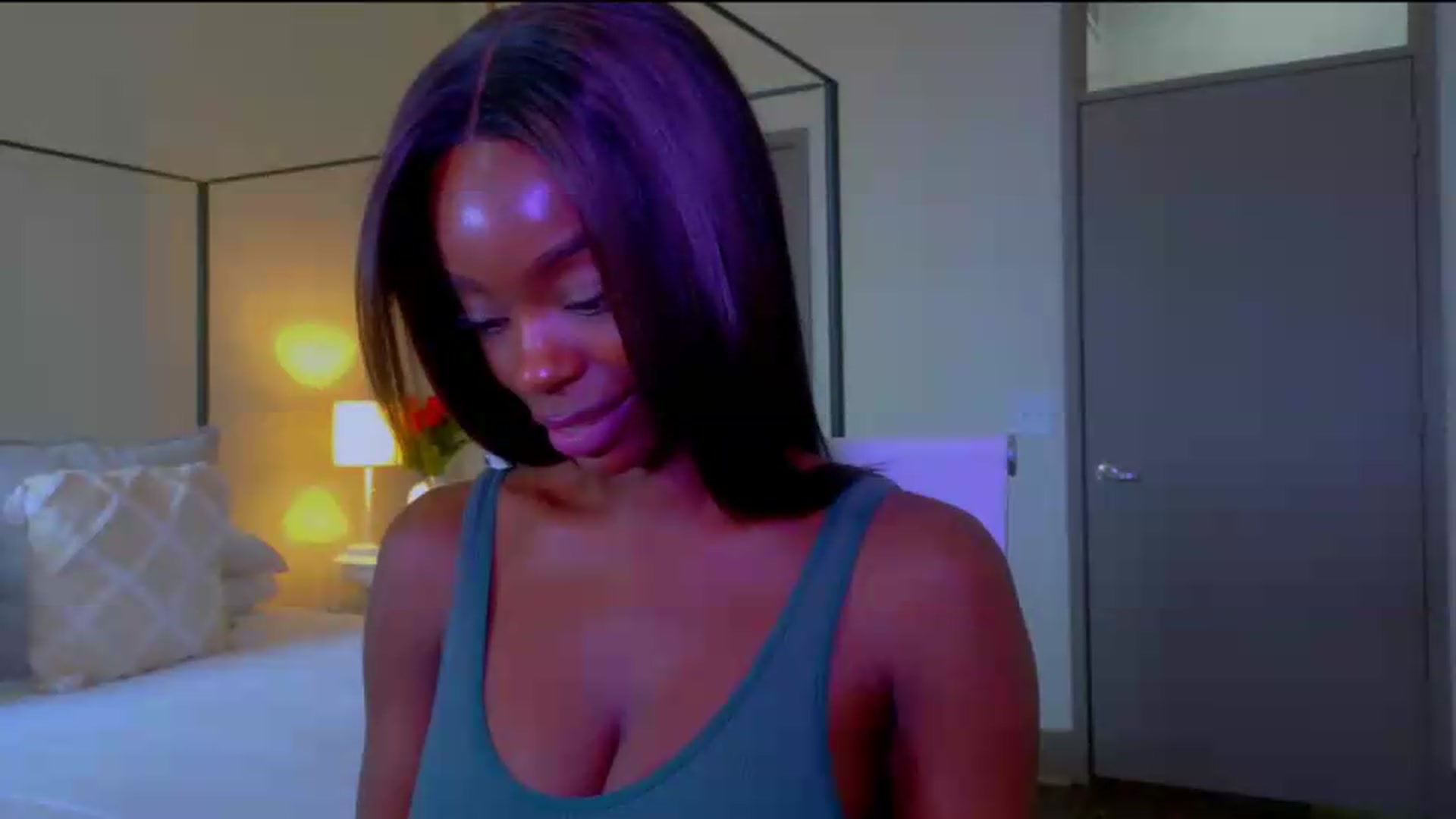 Gallery image thumbnail from Zadira's myfreecams stream on, 06/19/2026, 17:38 image 18 of 20
