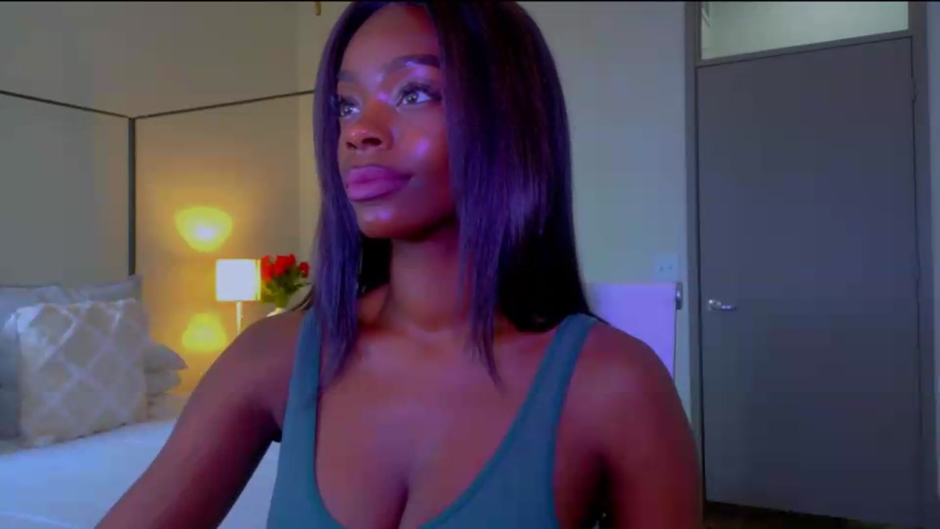 Gallery image thumbnail from Zadira's myfreecams stream on, 06/19/2026, 17:38 image 7 of 20