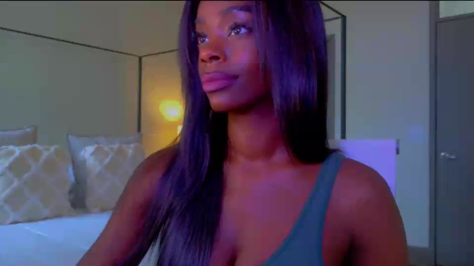 Gallery image thumbnail from Zadira's myfreecams stream on, 06/19/2026, 18:42 image 20 of 20