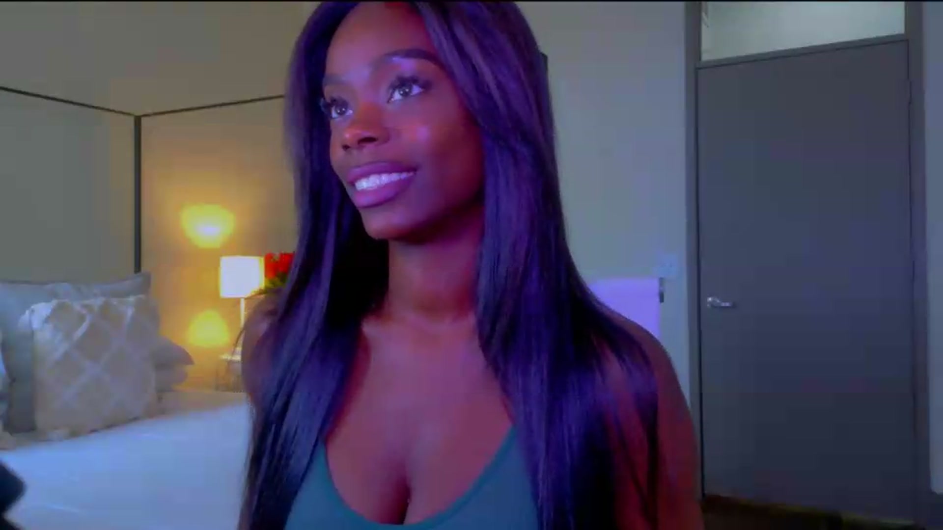 Gallery image thumbnail from Zadira's myfreecams stream on, 06/19/2026, 18:42 image 3 of 20