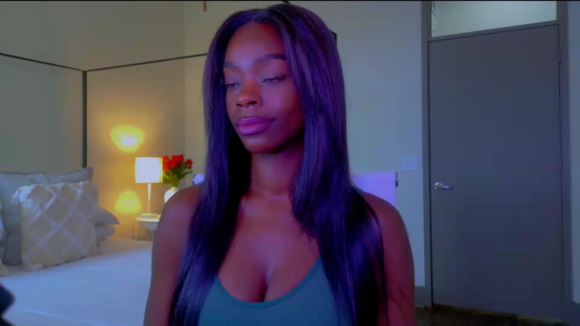 Gallery image thumbnail from Zadira's myfreecams stream on, 06/19/2026, 18:42 image 8 of 20