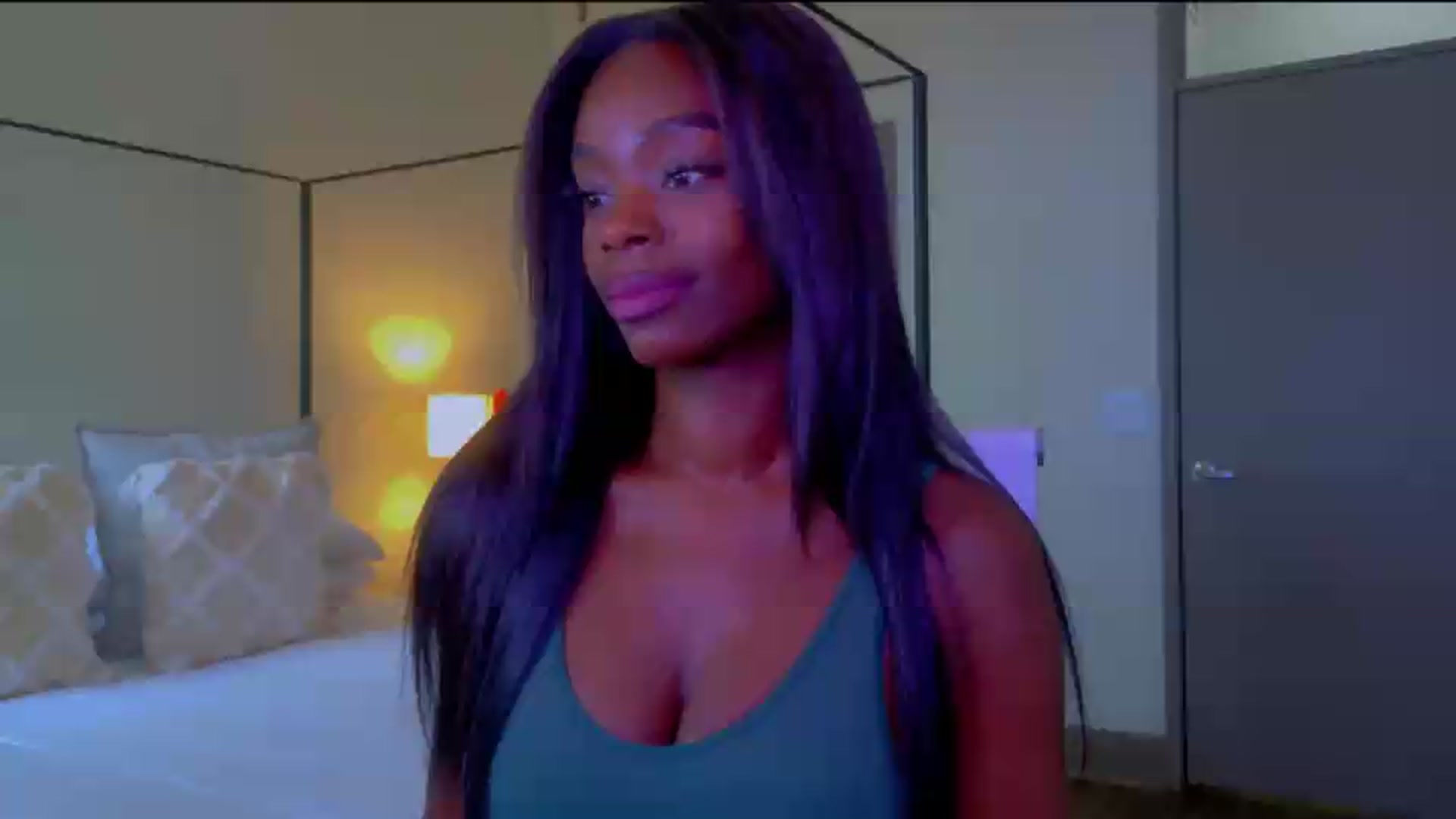 Gallery image thumbnail from Zadira's myfreecams stream on, 06/19/2026, 18:42 image 1 of 20