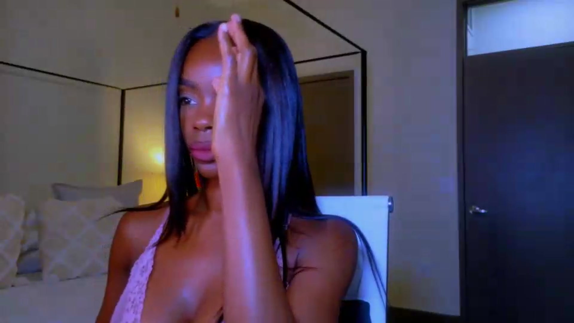 Gallery image thumbnail from Zadira's myfreecams stream on, 06/21/2026, 02:59 image 5 of 20