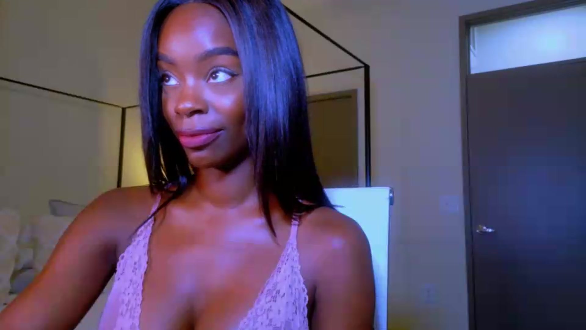 Gallery image thumbnail from Zadira's myfreecams stream on, 06/21/2026, 02:59 image 16 of 20