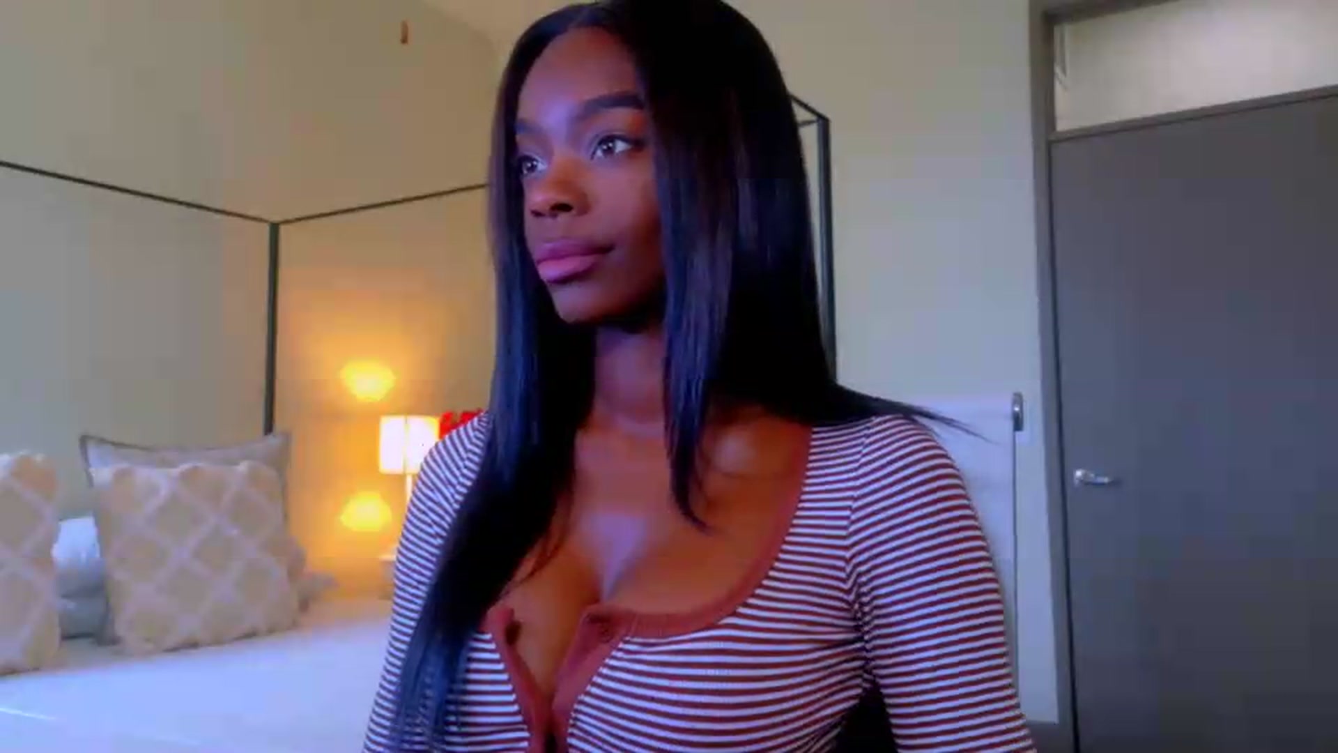 Gallery image thumbnail from Zadira's myfreecams stream on, 06/21/2026, 19:30 image 8 of 20