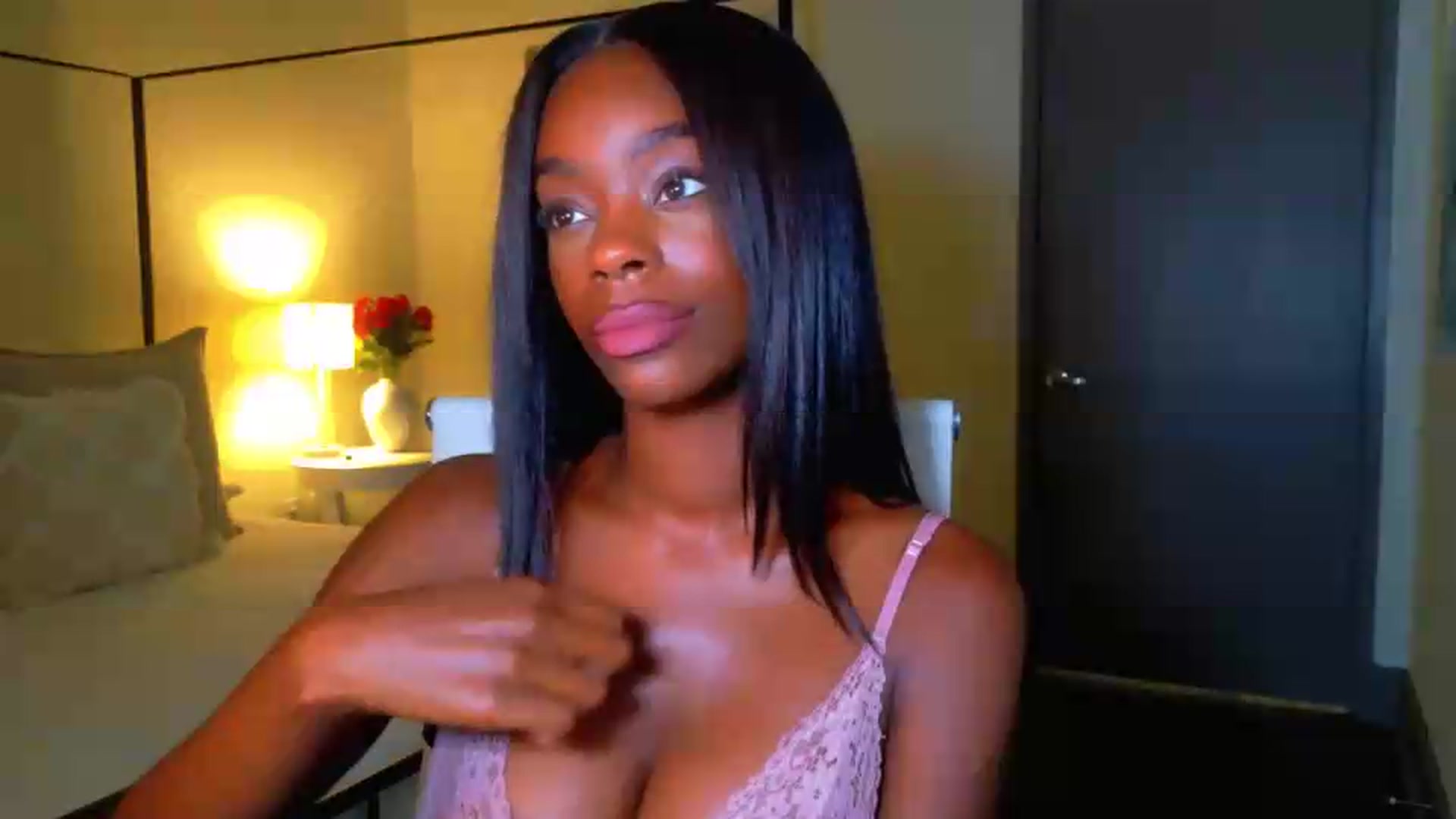 Gallery image thumbnail from Zadira's myfreecams stream on, 06/26/2026, 06:29 image 6 of 20