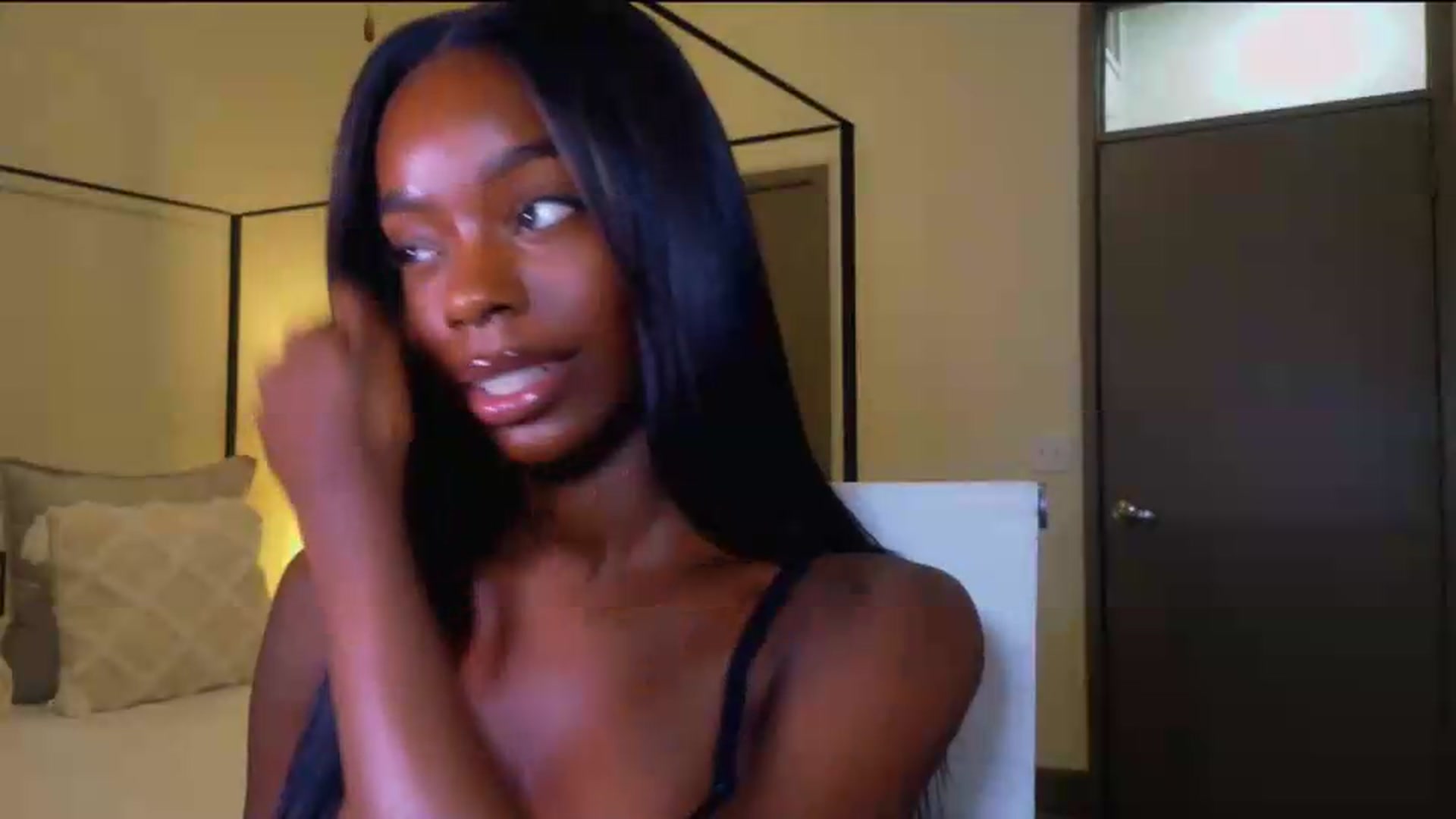 Gallery image thumbnail from Zadira's myfreecams stream on, 06/29/2026, 02:04 image 13 of 20