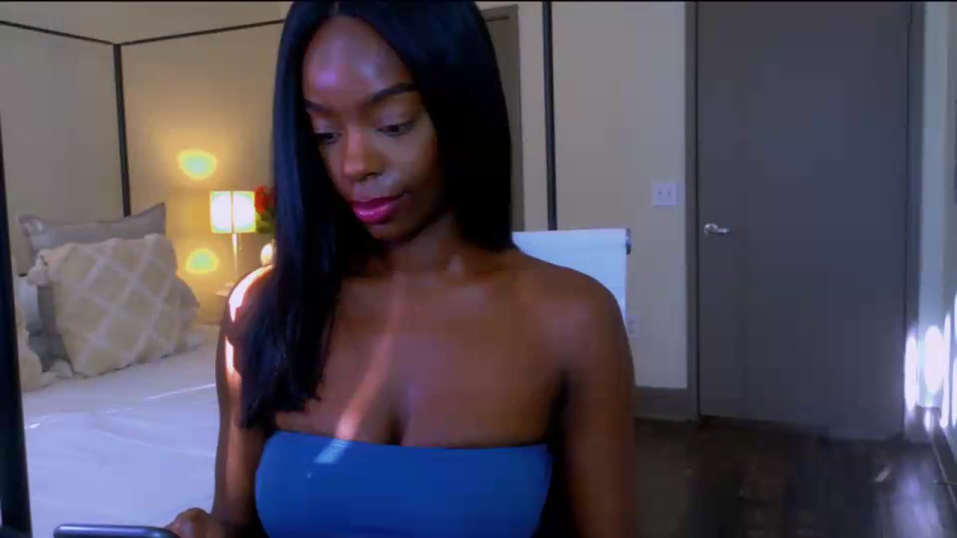 Gallery image thumbnail from Zadira's myfreecams stream on, 07/03/2026, 23:42 image 4 of 20