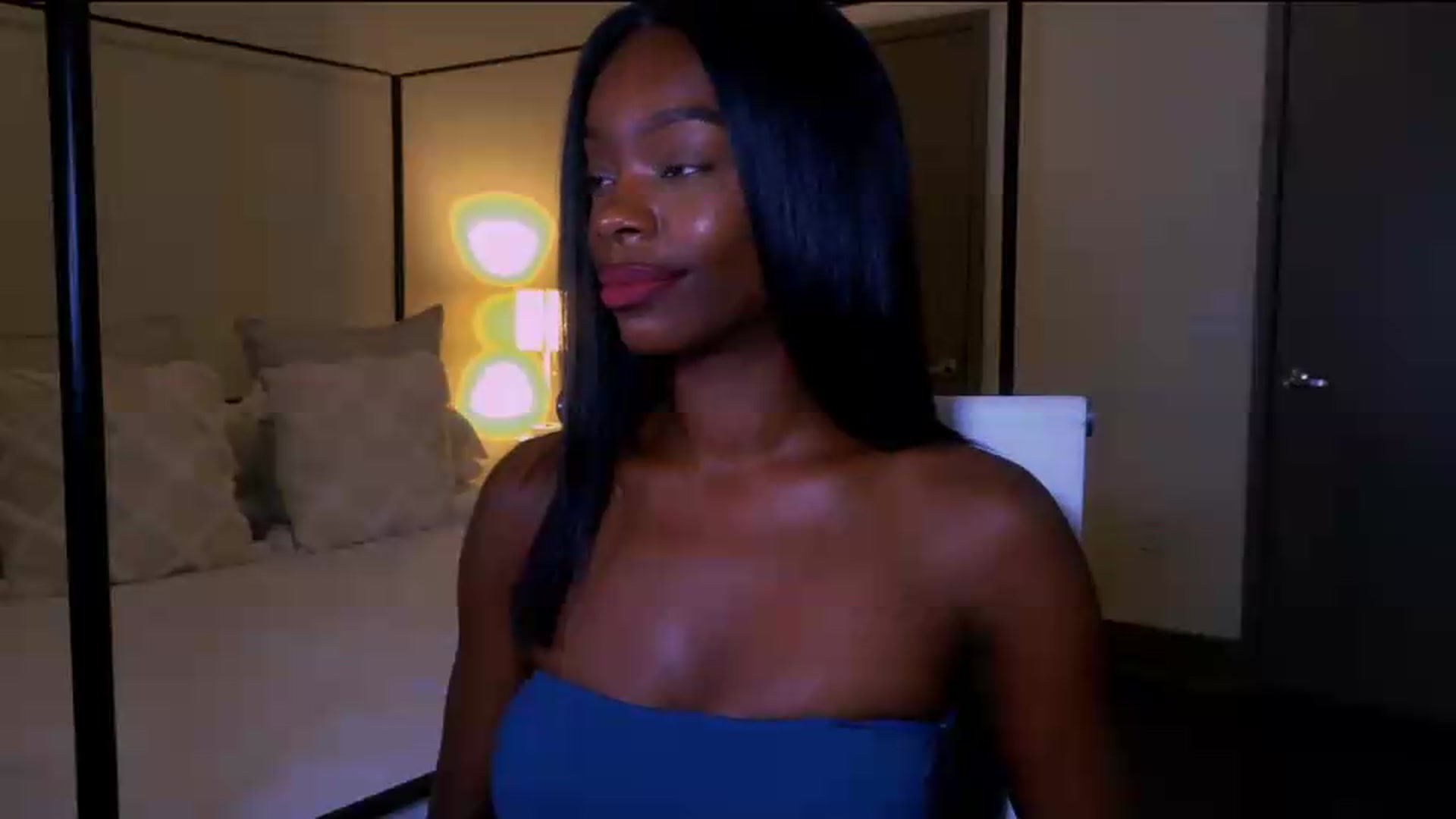 Gallery image thumbnail from Zadira's myfreecams stream on, 07/04/2026, 03:32 image 12 of 20