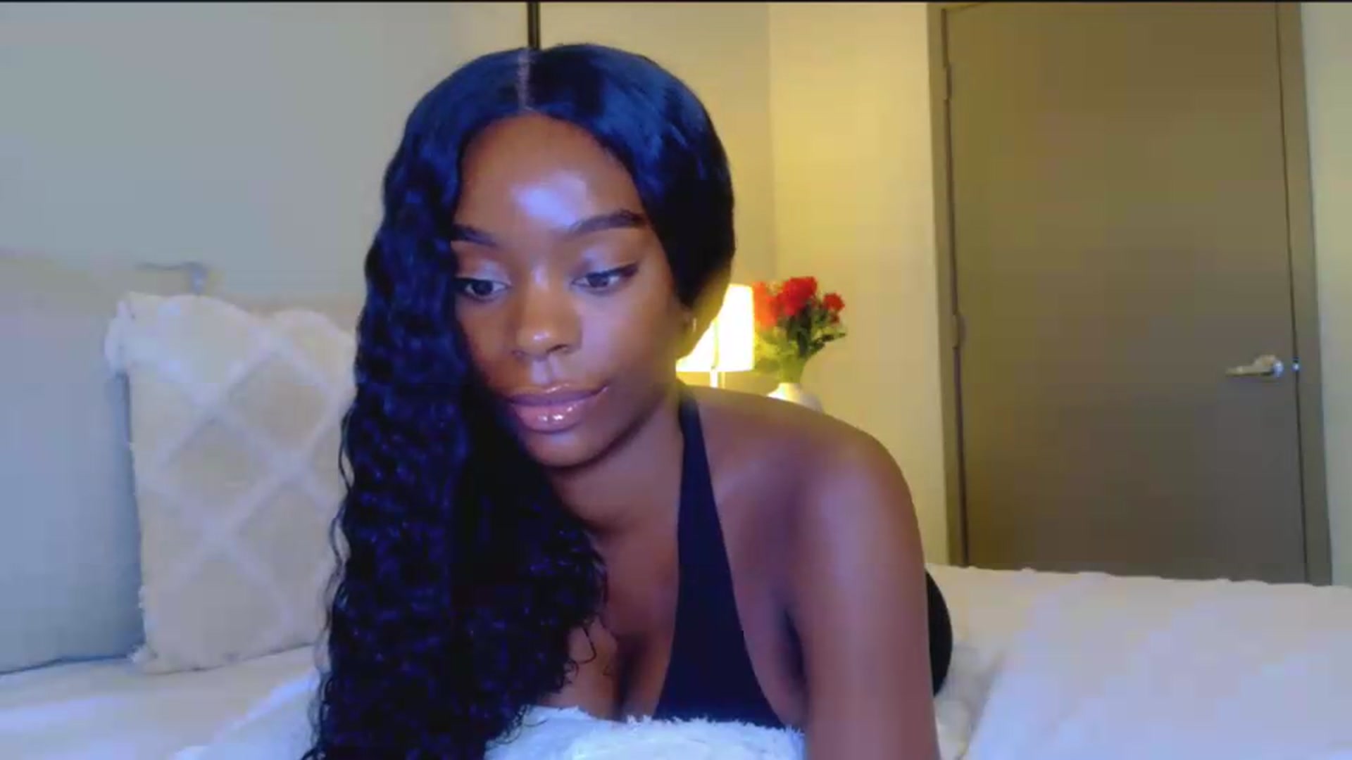 Gallery image thumbnail from Zadira's myfreecams stream on, 07/07/2026, 24:58 image 14 of 20