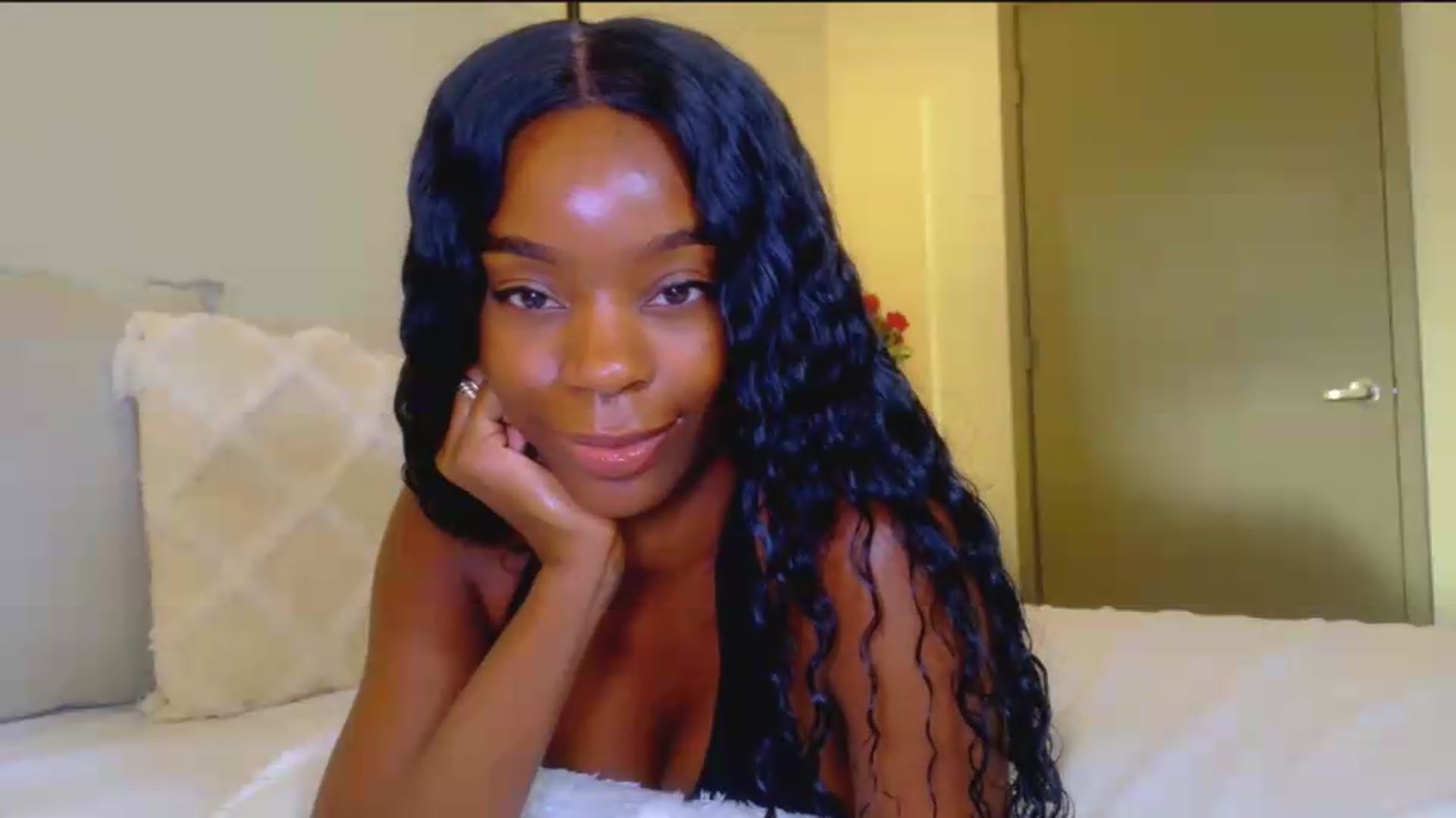Gallery image thumbnail from Zadira's myfreecams stream on, 07/07/2026, 24:58 image 3 of 20