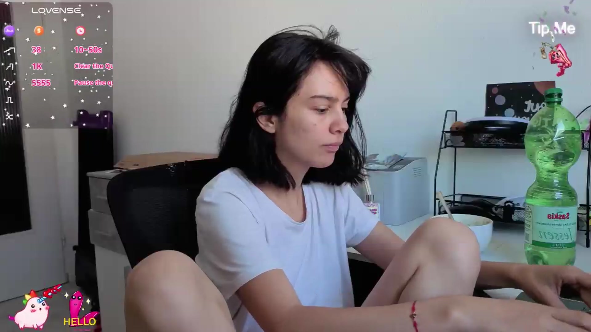 Gallery image thumbnail from Zafiro10's myfreecams stream on, 08/05/2026, 10:04 image 12 of 20