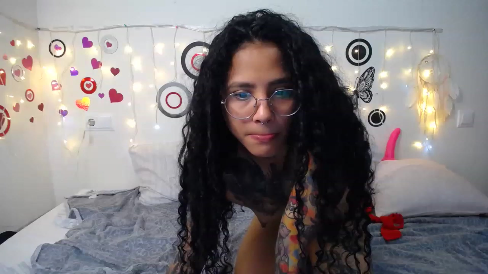 Gallery image thumbnail from Zafiroxeden's myfreecams stream on, 04/12/2023, 10:23 image 20 of 20