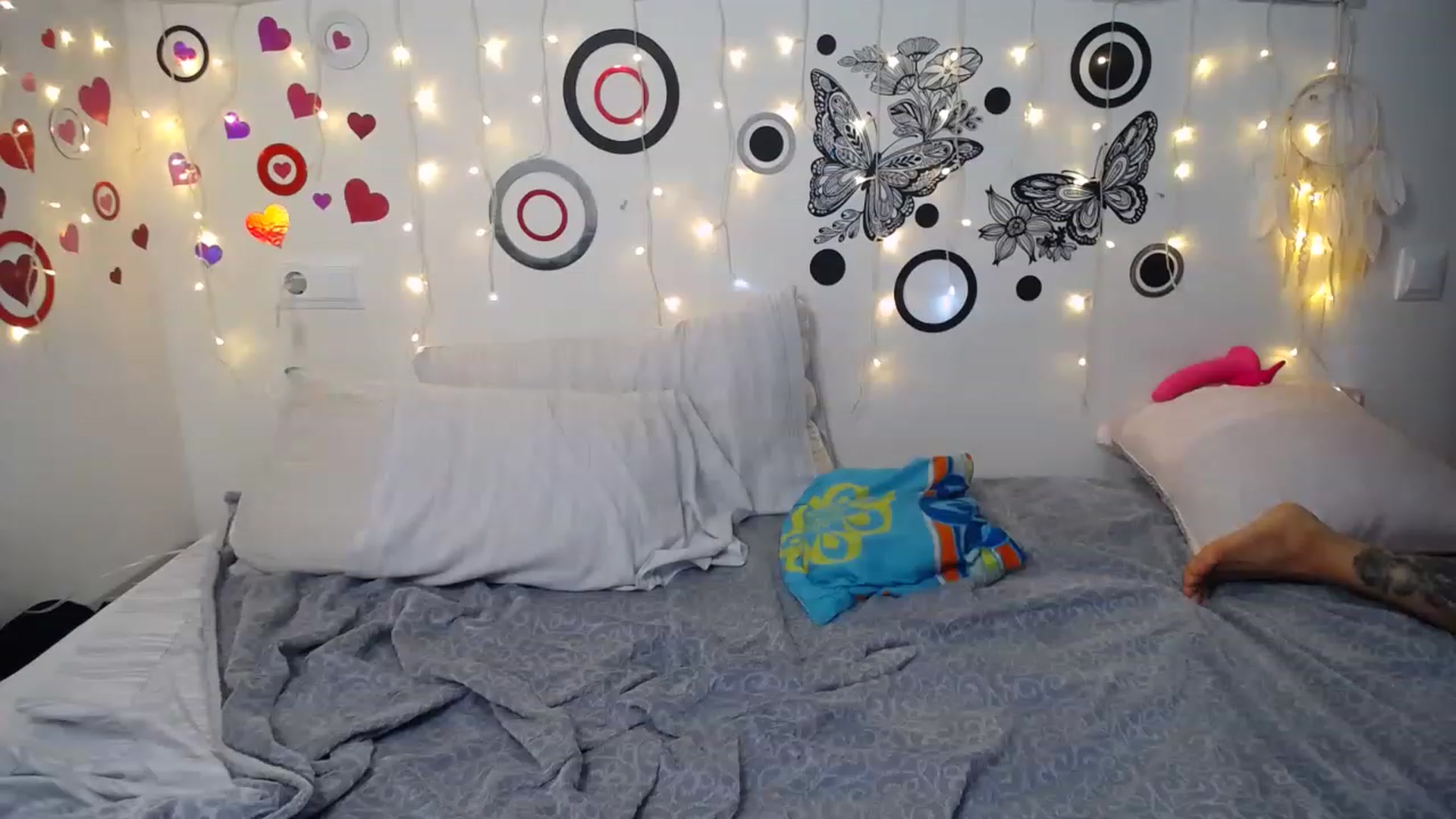 Gallery image thumbnail from Zafiroxeden's myfreecams stream on, 04/12/2023, 10:23 image 6 of 20