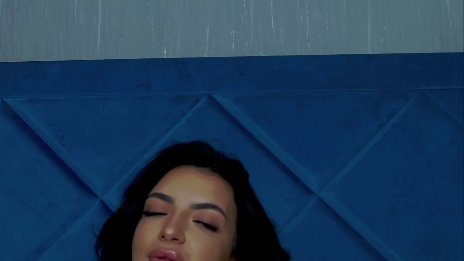 Gallery image thumbnail from Zahra_S's myfreecams stream on, 07/26/2025, 20:36 image 7 of 20