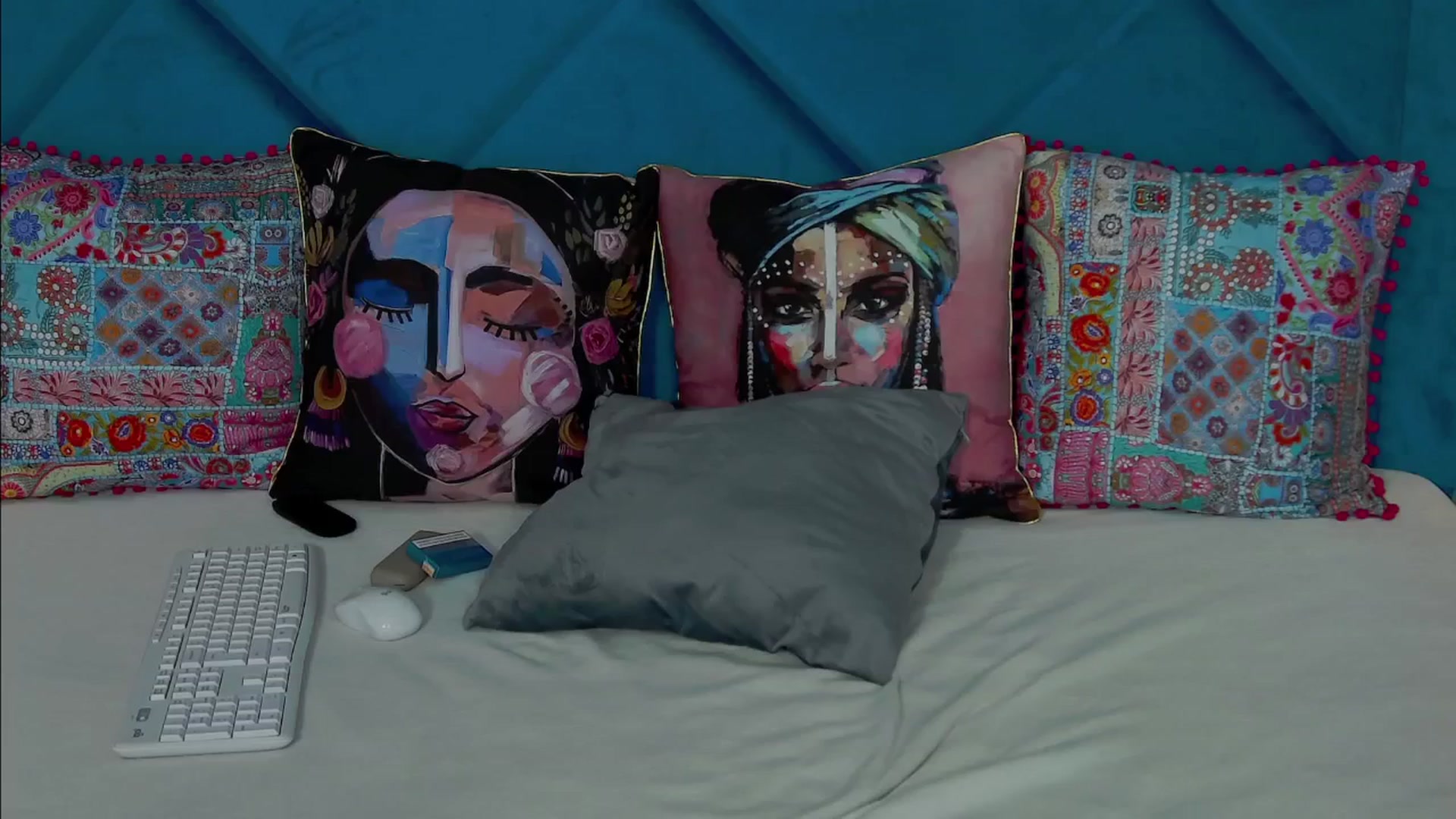 Gallery image thumbnail from Zahra_S's myfreecams stream on, 07/29/2025, 24:07 image 4 of 20