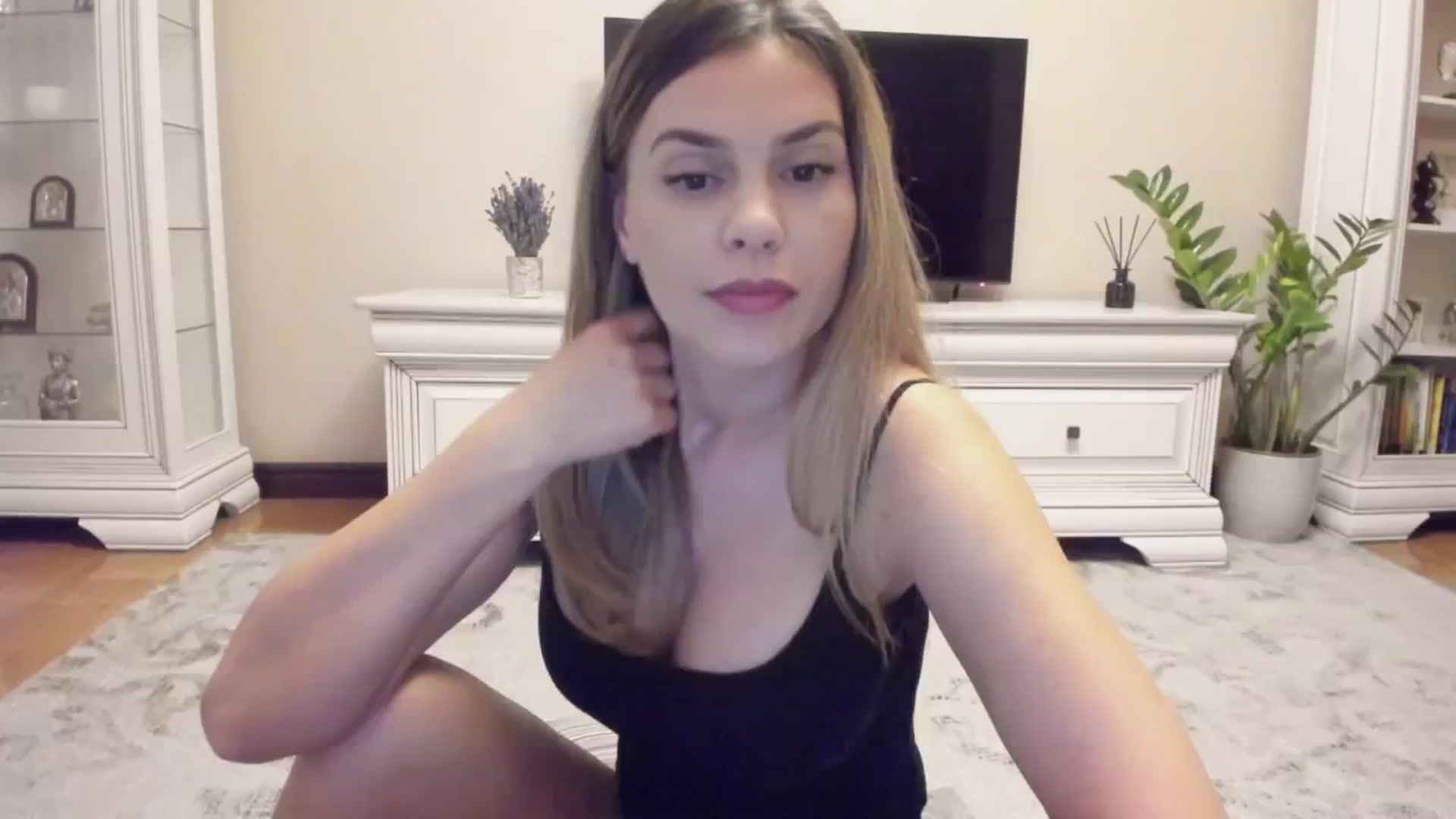 Gallery image thumbnail from Zamioculcas's myfreecams stream on, 06/24/2024, 03:45 image 17 of 20