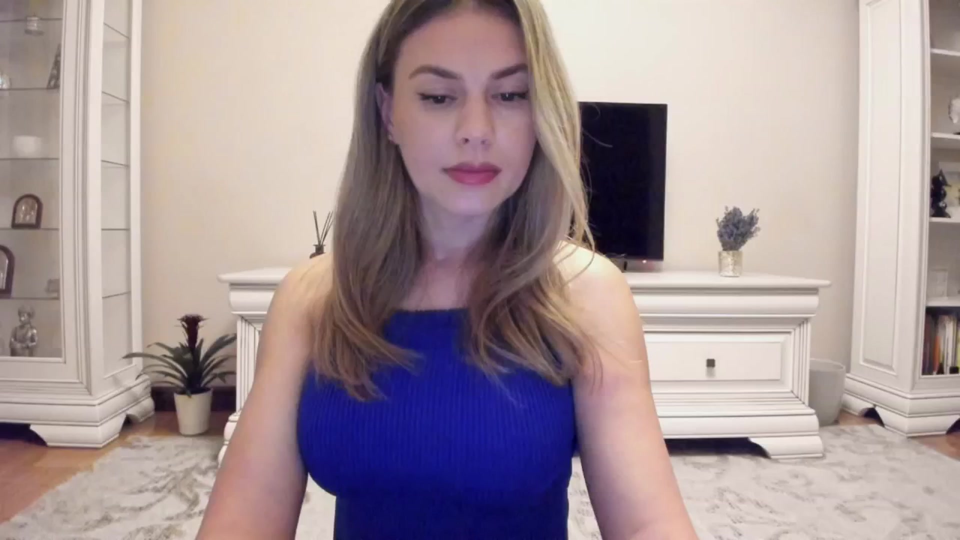 Gallery image thumbnail from Zamioculcas's myfreecams stream on, 07/04/2024, 02:42 image 17 of 20