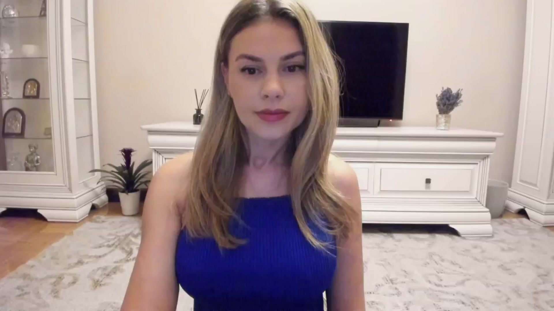 Gallery image thumbnail from Zamioculcas's myfreecams stream on, 07/04/2024, 02:42 image 11 of 20