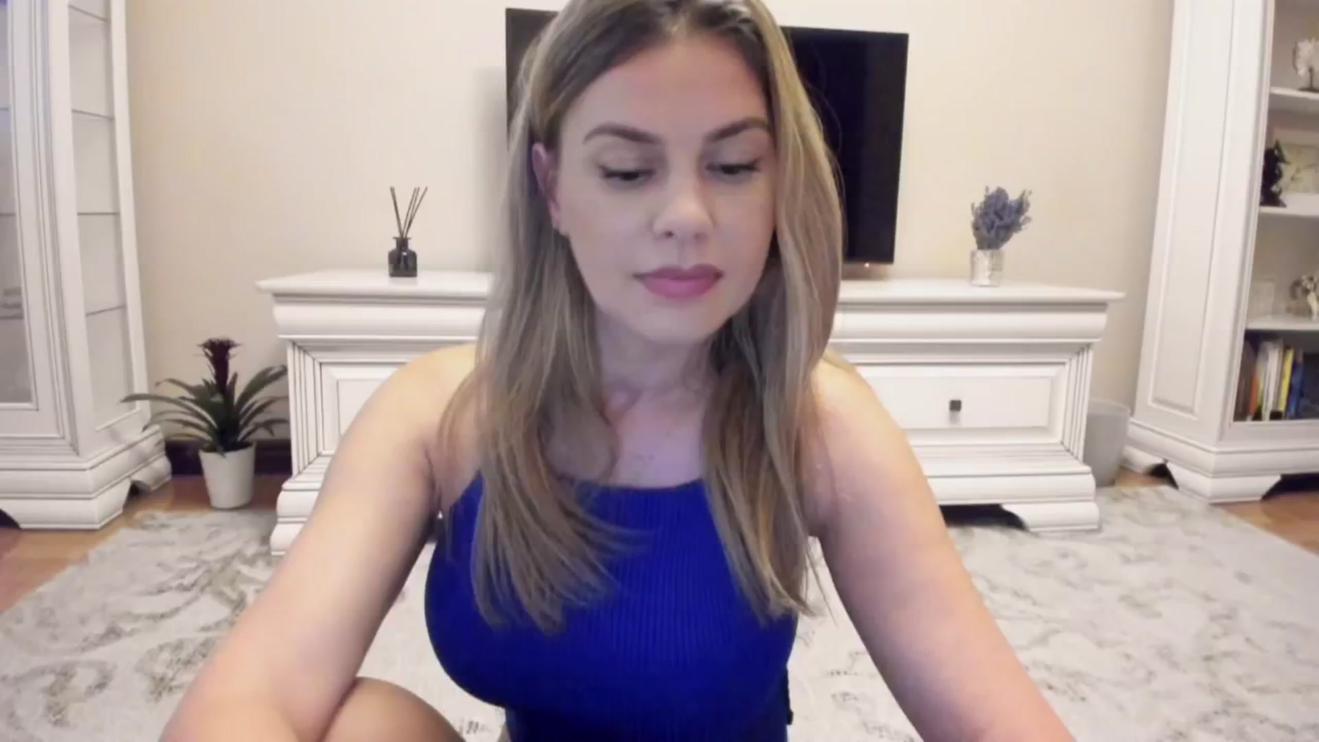 Gallery image thumbnail from Zamioculcas's myfreecams stream on, 07/04/2024, 04:24 image 18 of 20