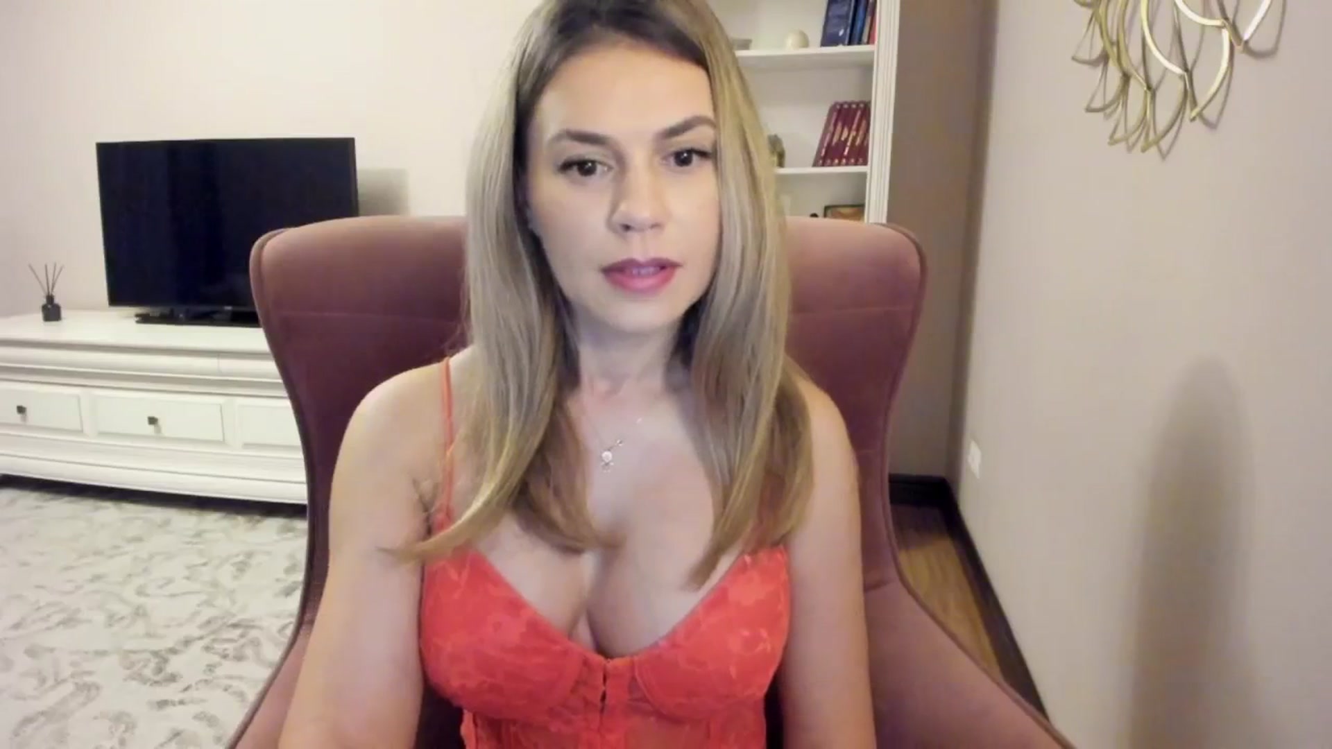 Gallery image thumbnail from Zamioculcas's myfreecams stream on, 07/25/2024, 23:48 image 12 of 20