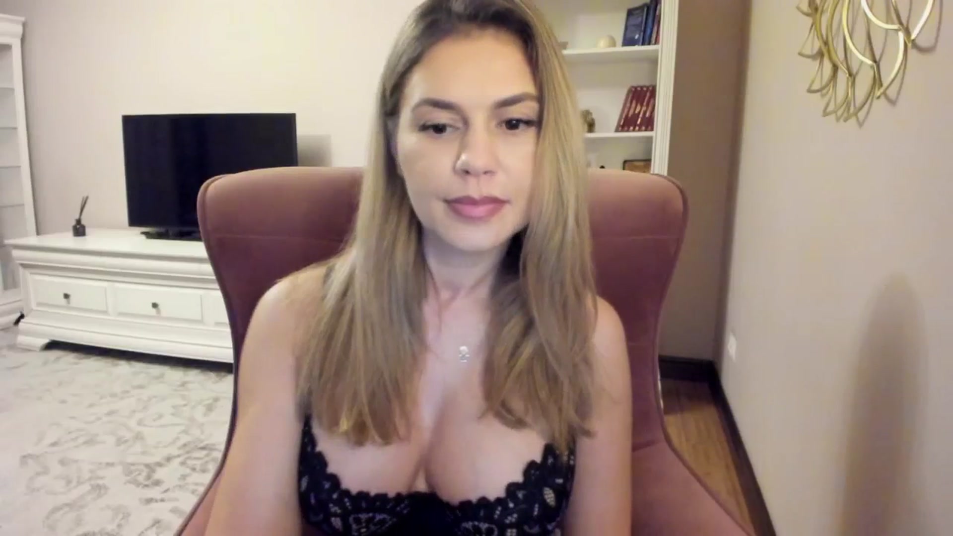 Gallery image thumbnail from Zamioculcas's myfreecams stream on, 07/26/2024, 23:59 image 12 of 20