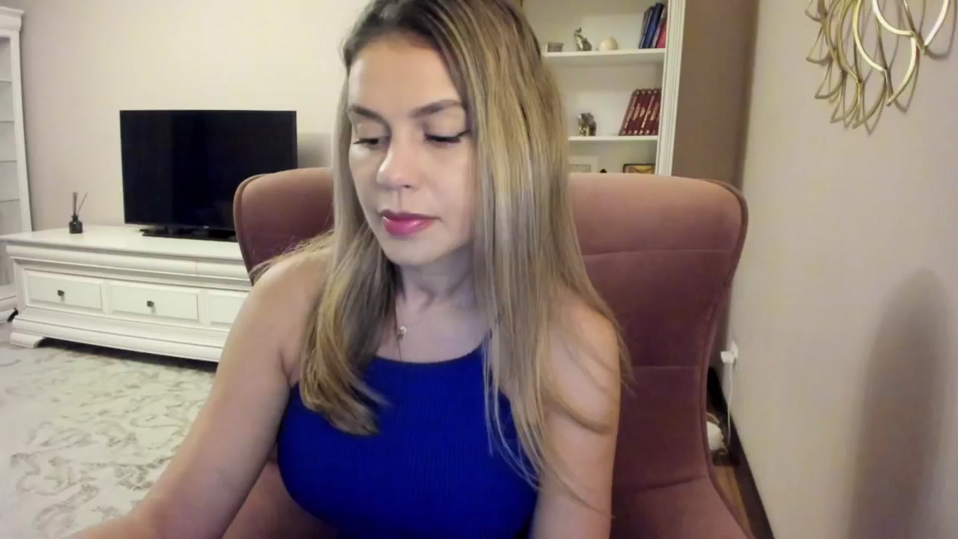 Gallery image thumbnail from Zamioculcas's myfreecams stream on, 08/05/2024, 22:31 image 20 of 20