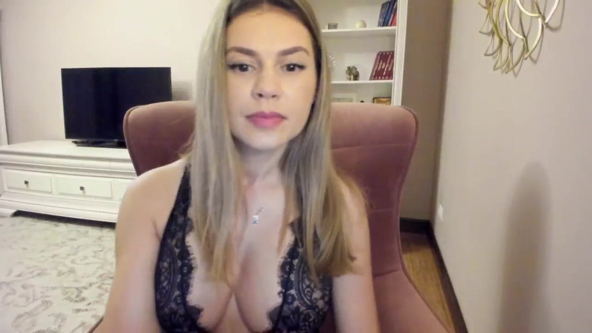 Gallery image thumbnail from Zamioculcas's myfreecams stream on, 08/10/2024, 23:48 image 11 of 20