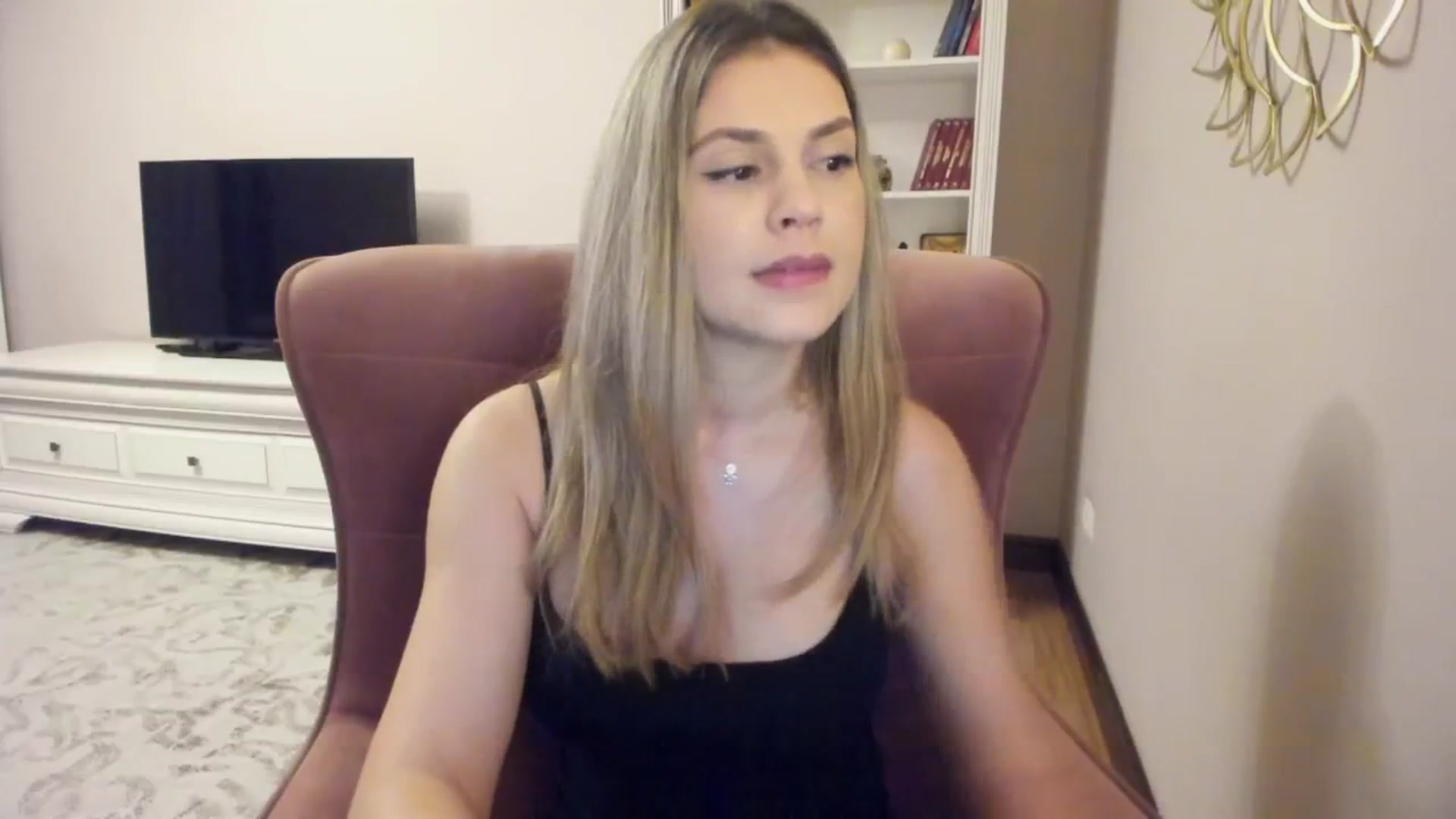 Gallery image thumbnail from Zamioculcas's myfreecams stream on, 08/12/2024, 21:30 image 5 of 20