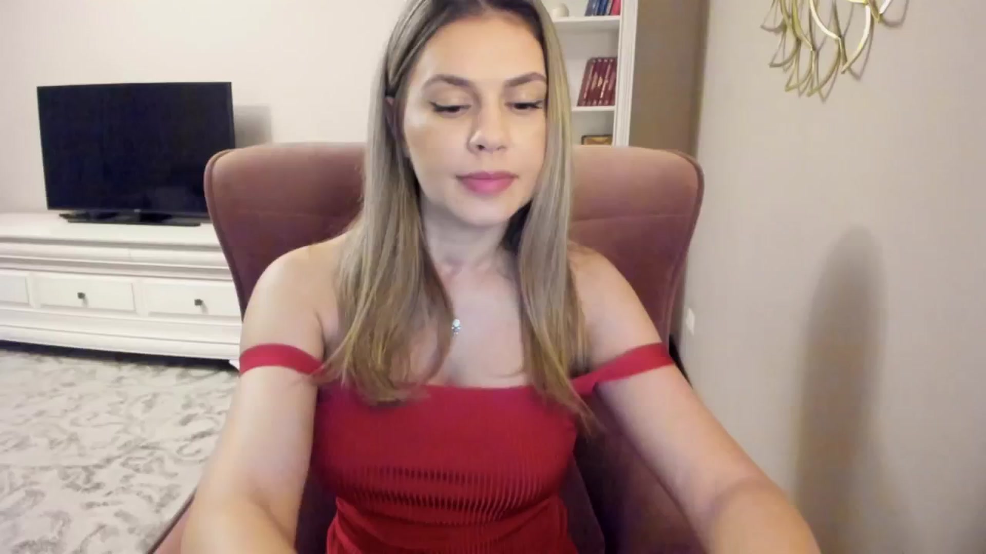 Gallery image thumbnail from Zamioculcas's myfreecams stream on, 08/14/2024, 21:21 image 19 of 20
