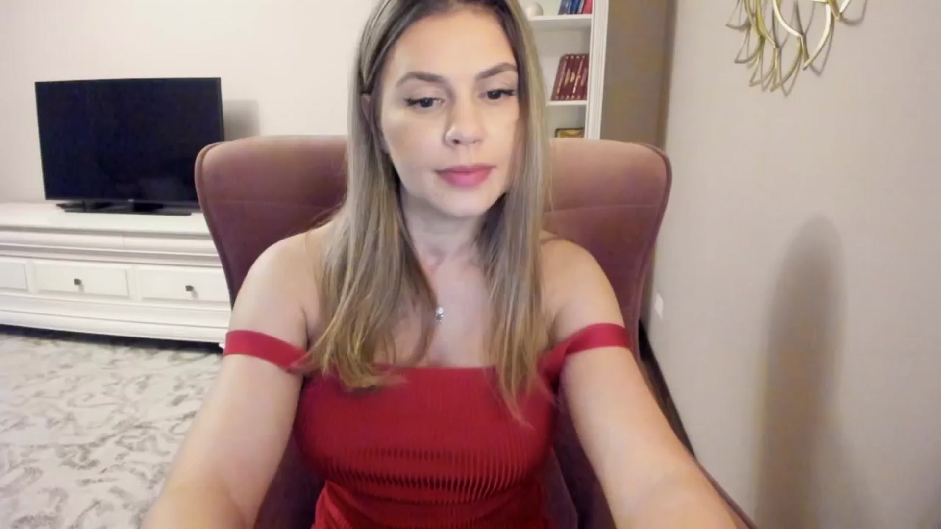 Gallery image thumbnail from Zamioculcas's myfreecams stream on, 08/14/2024, 21:21 image 18 of 20