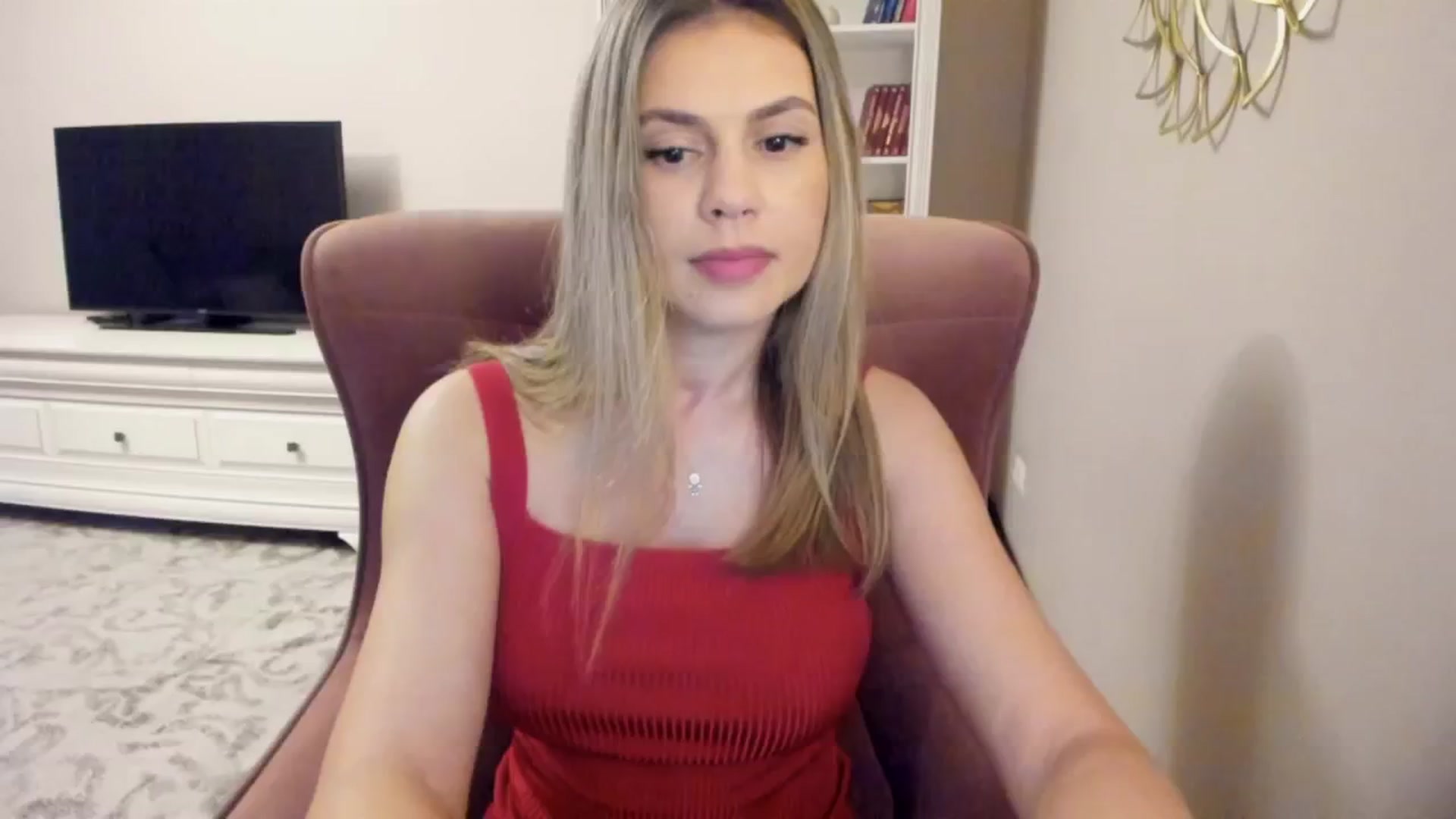 Gallery image thumbnail from Zamioculcas's myfreecams stream on, 08/14/2024, 21:21 image 20 of 20