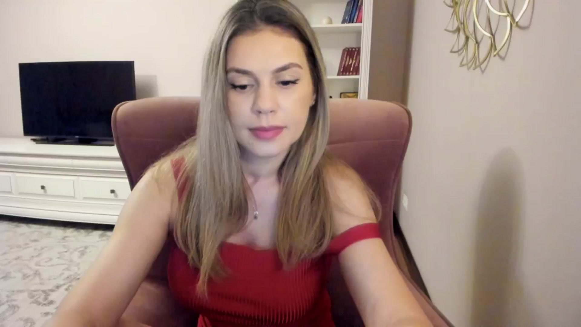 Gallery image thumbnail from Zamioculcas's myfreecams stream on, 08/14/2024, 21:21 image 11 of 20