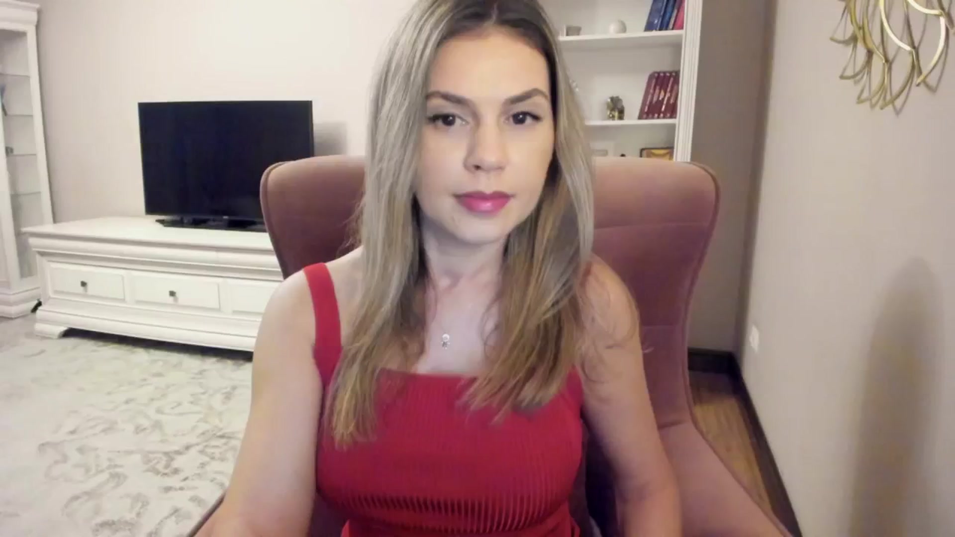 Gallery image thumbnail from Zamioculcas's myfreecams stream on, 08/17/2024, 21:47 image 10 of 20